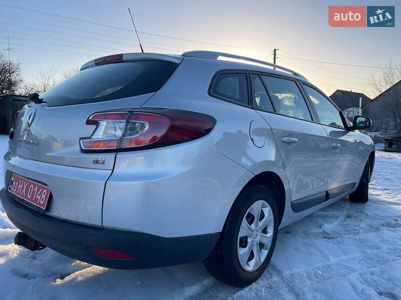 Универсал Renault Megane 2010 в Ракитном фото 9 Универсал Renault Megane 2010 в Ракитном