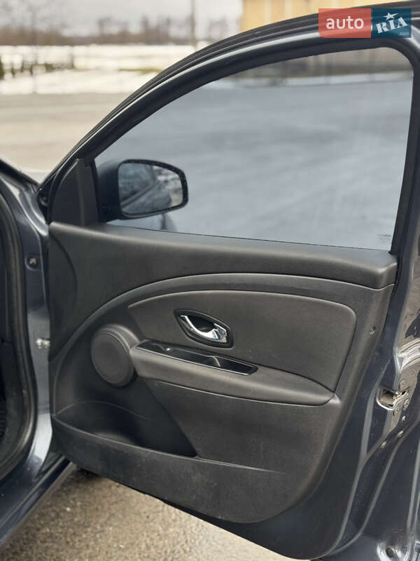 Хэтчбек Renault Megane 2015 в Николаеве