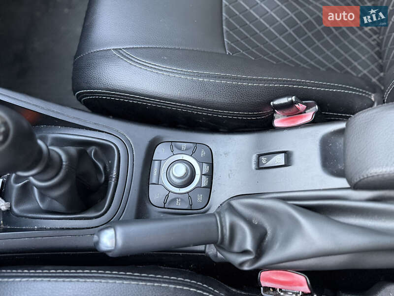 Хэтчбек Renault Megane 2011 в Стрые