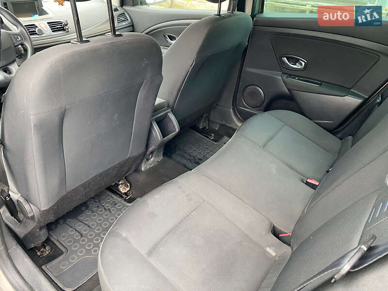 Универсал Renault Megane 2010 в Черновцах