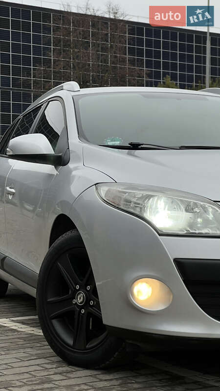 Универсал Renault Megane 2011 в Демидовке