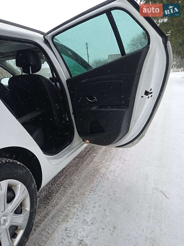 Универсал Renault Megane 2012 в Львове фото 21 Универсал Renault Megane 2012 в Львове