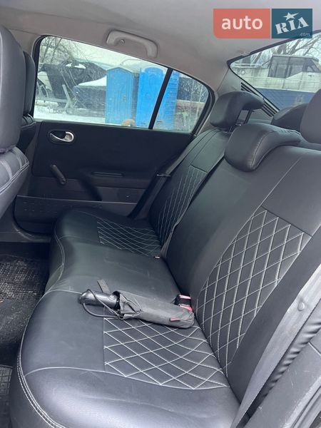 Седан Renault Megane 2006 в Киеве фото 6 Седан Renault Megane 2006 в Киеве