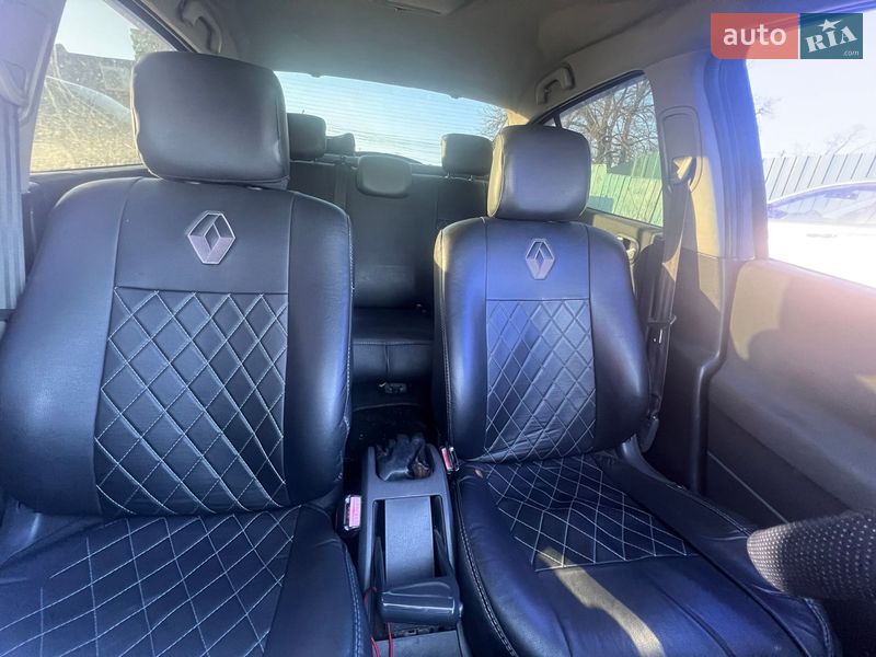 Седан Renault Megane 2006 в Киеве фото 10 Седан Renault Megane 2006 в Киеве