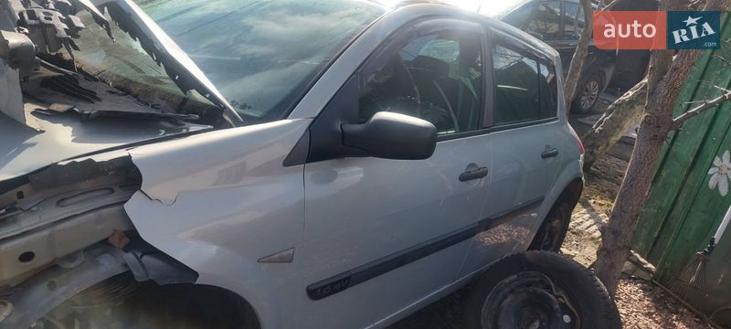 Хэтчбек Renault Megane 2003 в Львове
