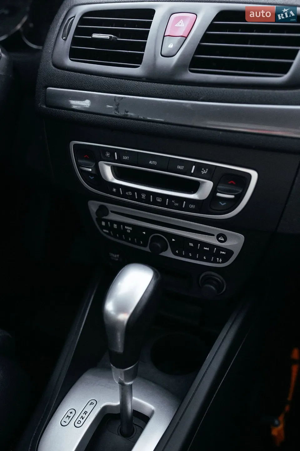 2010 Renault Megane - мініатюра 34
