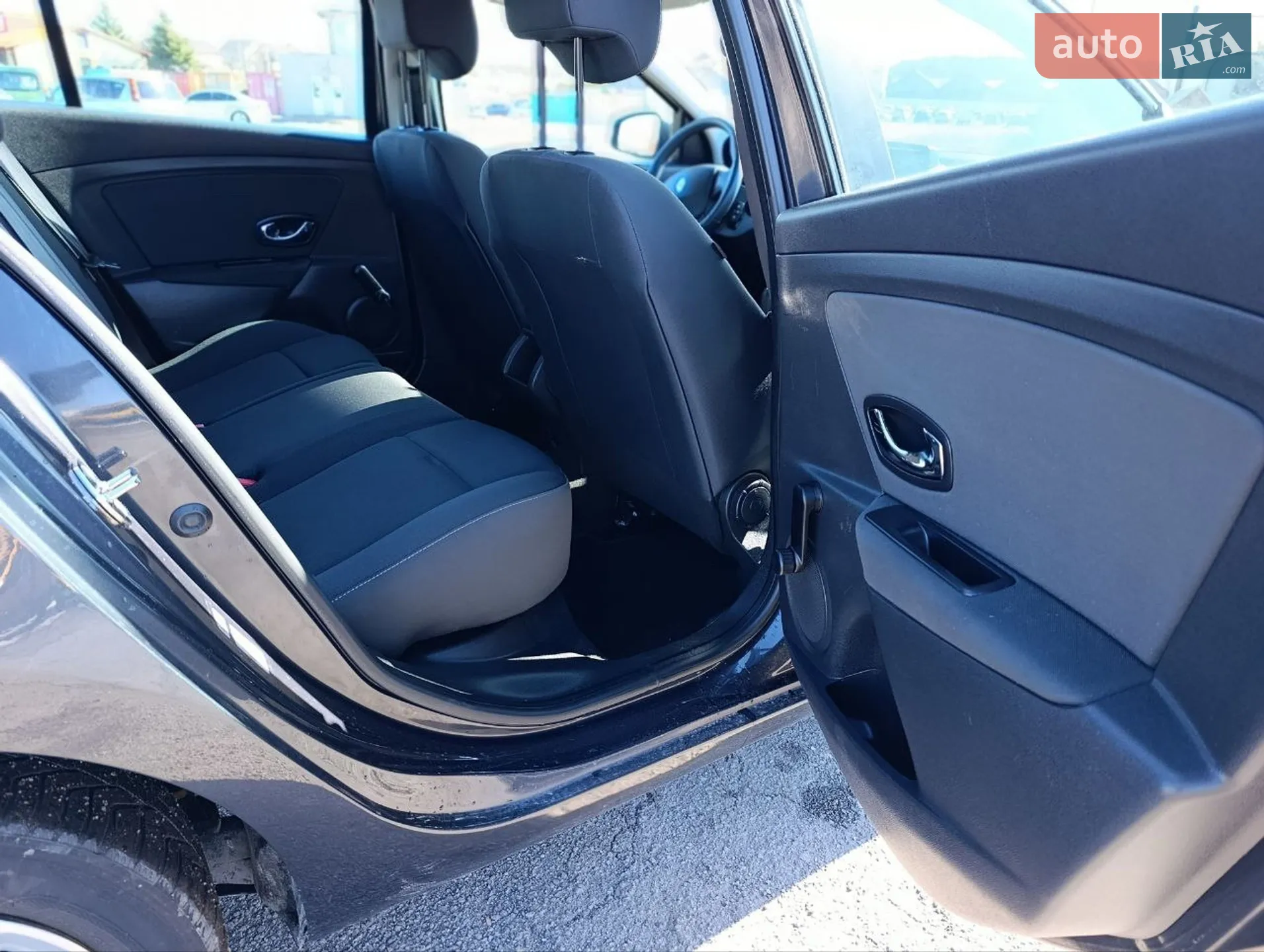 2012 Renault Megane - мініатюра 21