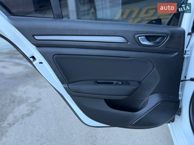 Универсал Renault Megane 2021 в Киеве