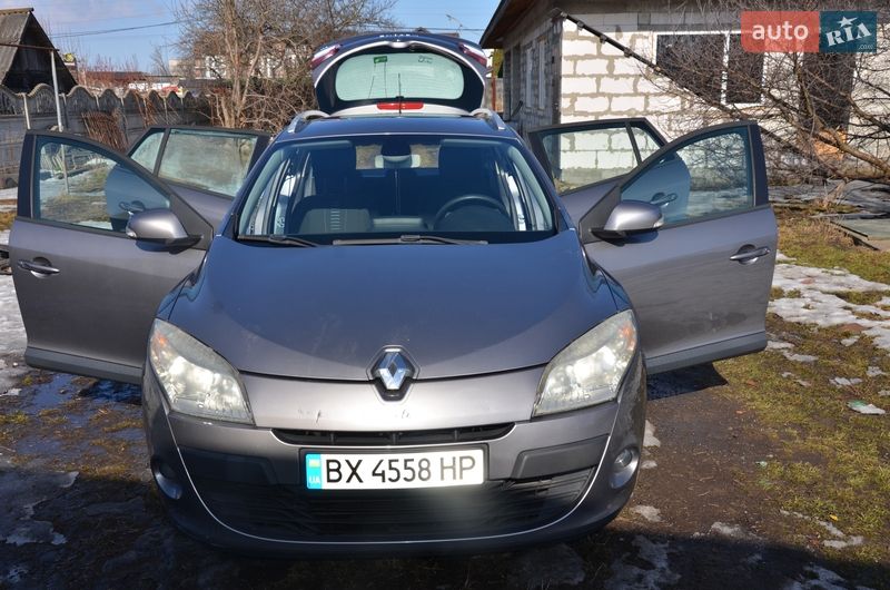 Универсал Renault Megane 2010 в Староконстантинове