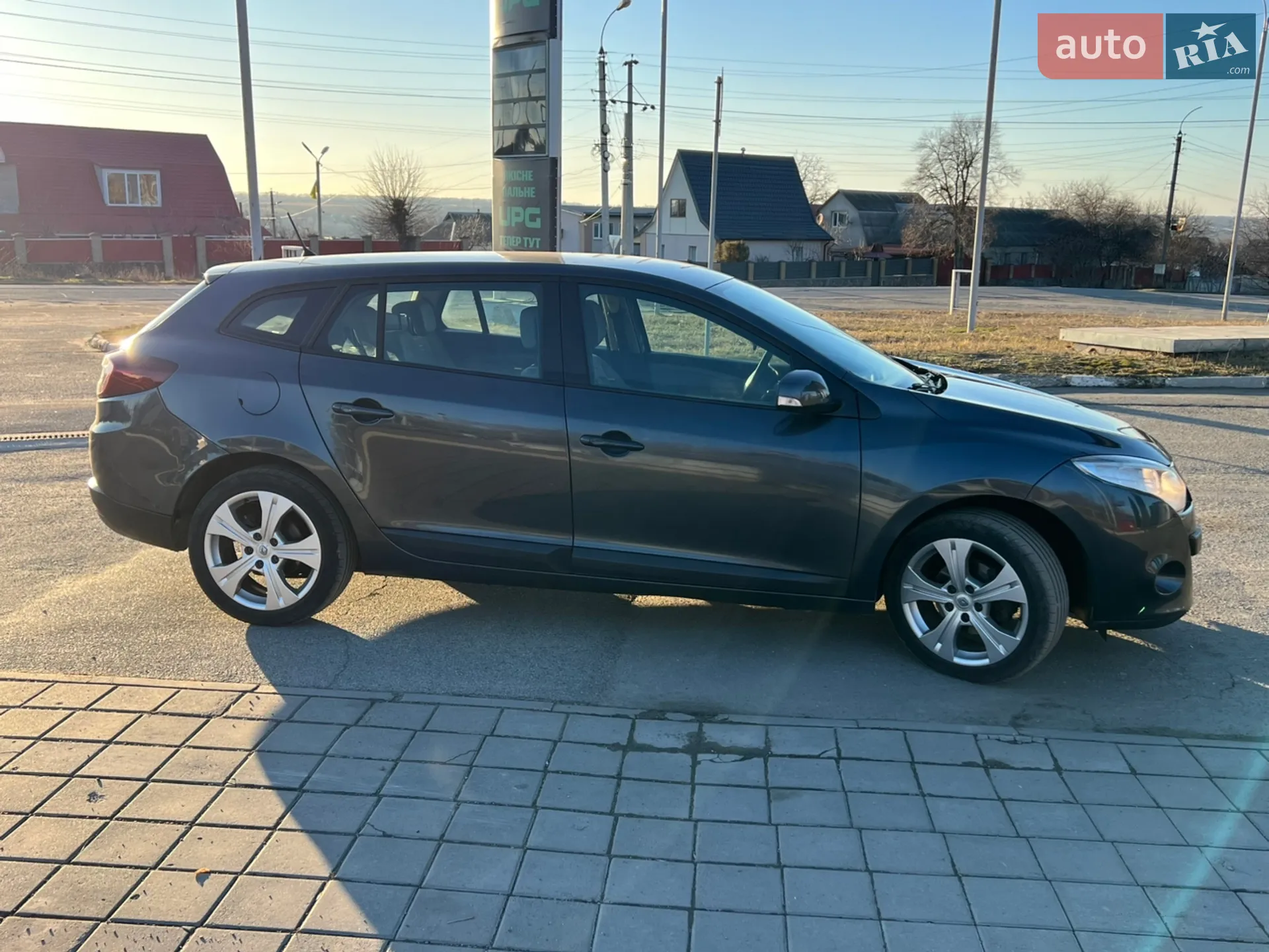 2010 Renault Megane - мініатюра 13