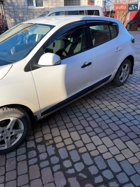 Хэтчбек Renault Megane 2012 в Гнивани
