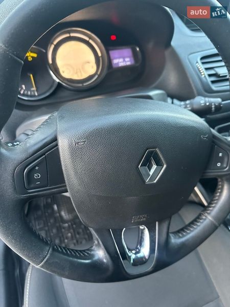 Универсал Renault Megane 2015 в Кривом Роге фото 32 Универсал Renault Megane 2015 в Кривом Роге