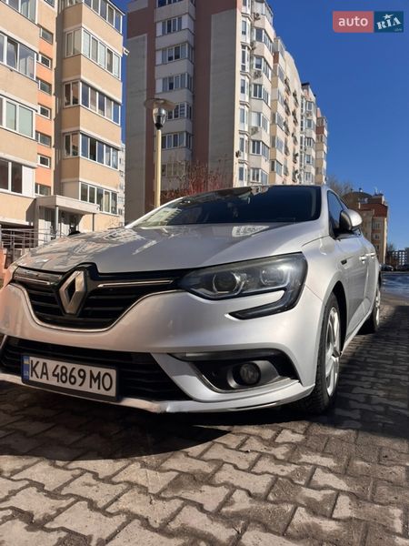 Хэтчбек Renault Megane 2016 в Киеве