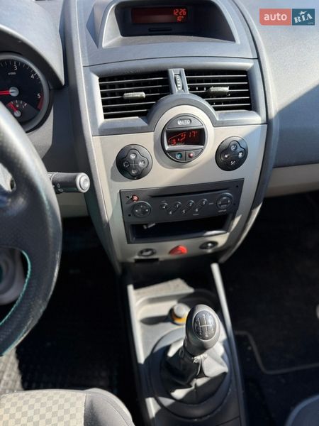 Хэтчбек Renault Megane 2005 в Киеве