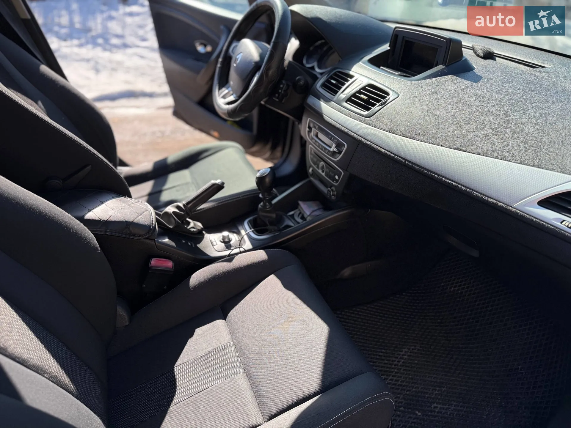 2012 Renault Megane - мініатюра 25