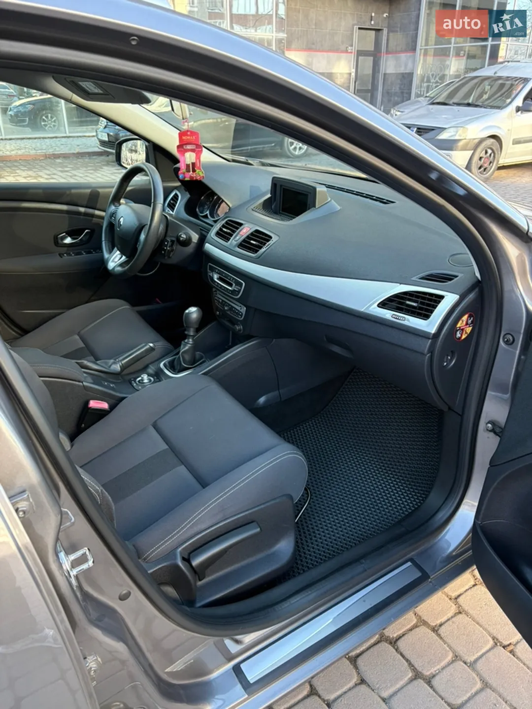 2010 Renault Megane - мініатюра 10