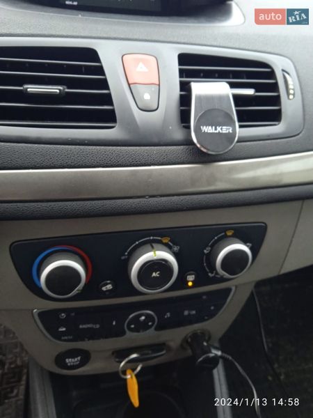 Хэтчбек Renault Megane 2011 в Звягеле фото 8 Хэтчбек Renault Megane 2011 в Звягеле