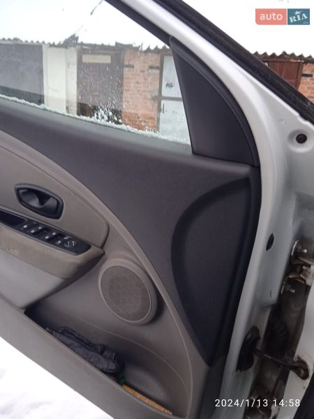 Хэтчбек Renault Megane 2011 в Звягеле фото 11 Хэтчбек Renault Megane 2011 в Звягеле