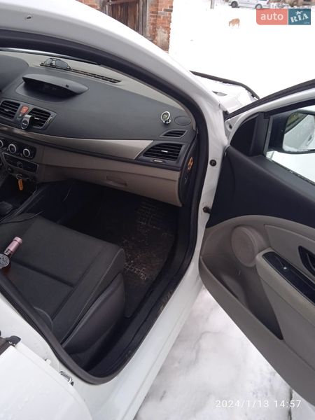 Хэтчбек Renault Megane 2011 в Звягеле фото 14 Хэтчбек Renault Megane 2011 в Звягеле