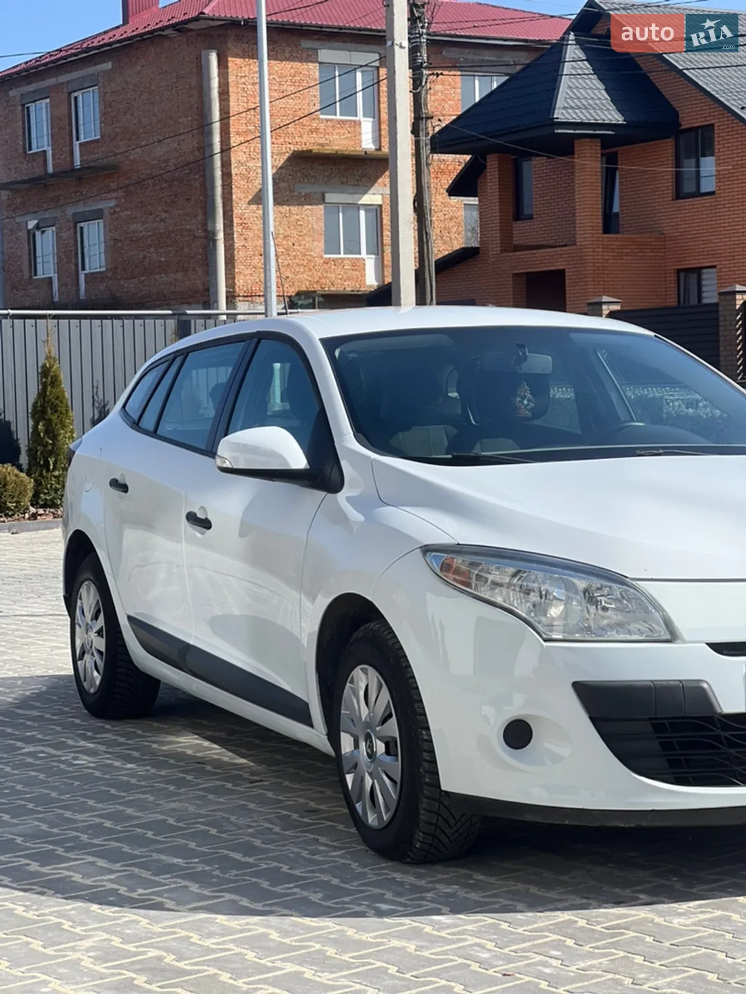 2010 Renault Megane - мініатюра 4
