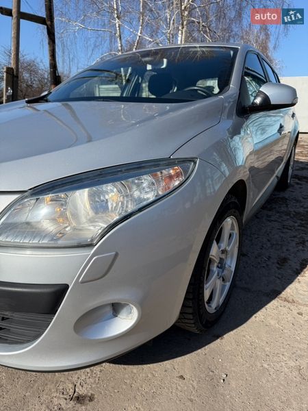 Хэтчбек Renault Megane 2011 в Киеве