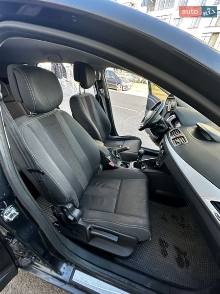 Универсал Renault Megane 2009 в Луцке фото 11 Универсал Renault Megane 2009 в Луцке