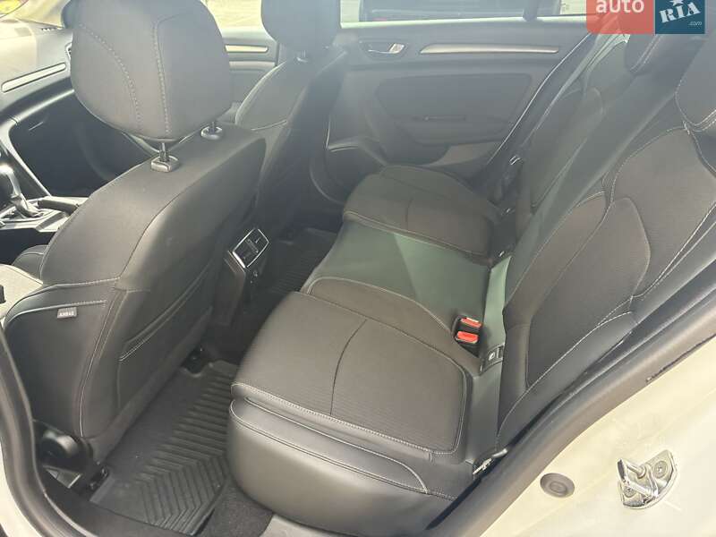 Универсал Renault Megane 2021 в Киеве фото 53 Универсал Renault Megane 2021 в Киеве