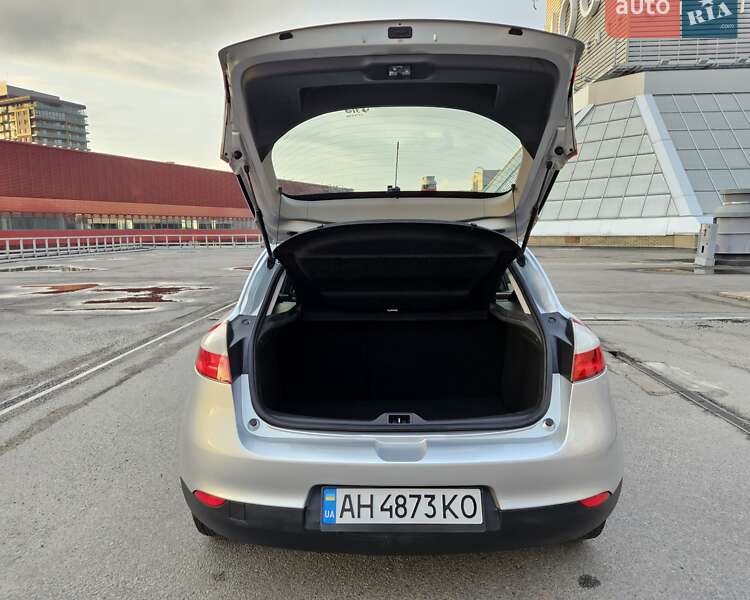 Хэтчбек Renault Megane 2010 в Днепре