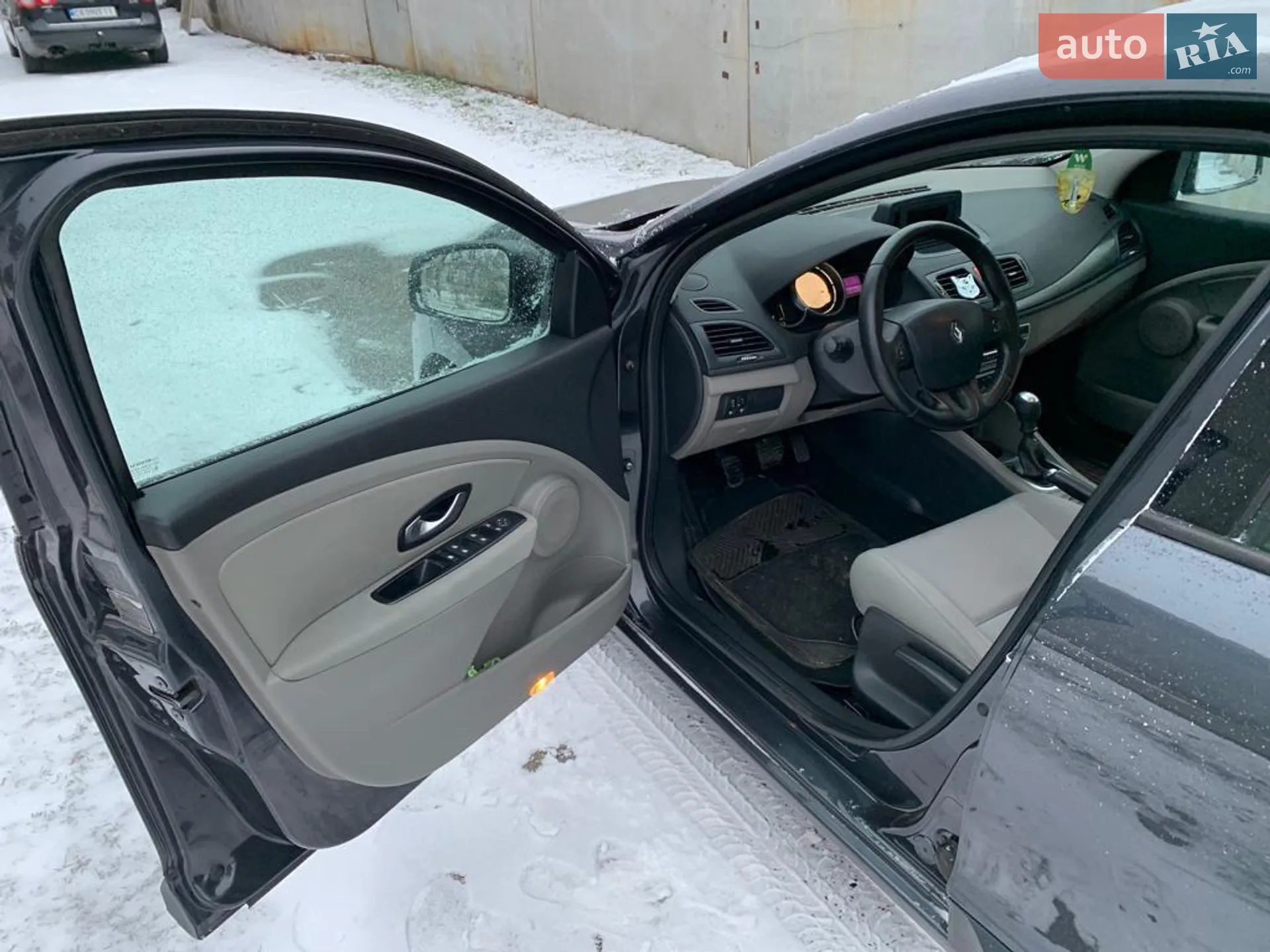 2010 Renault Megane - мініатюра 11