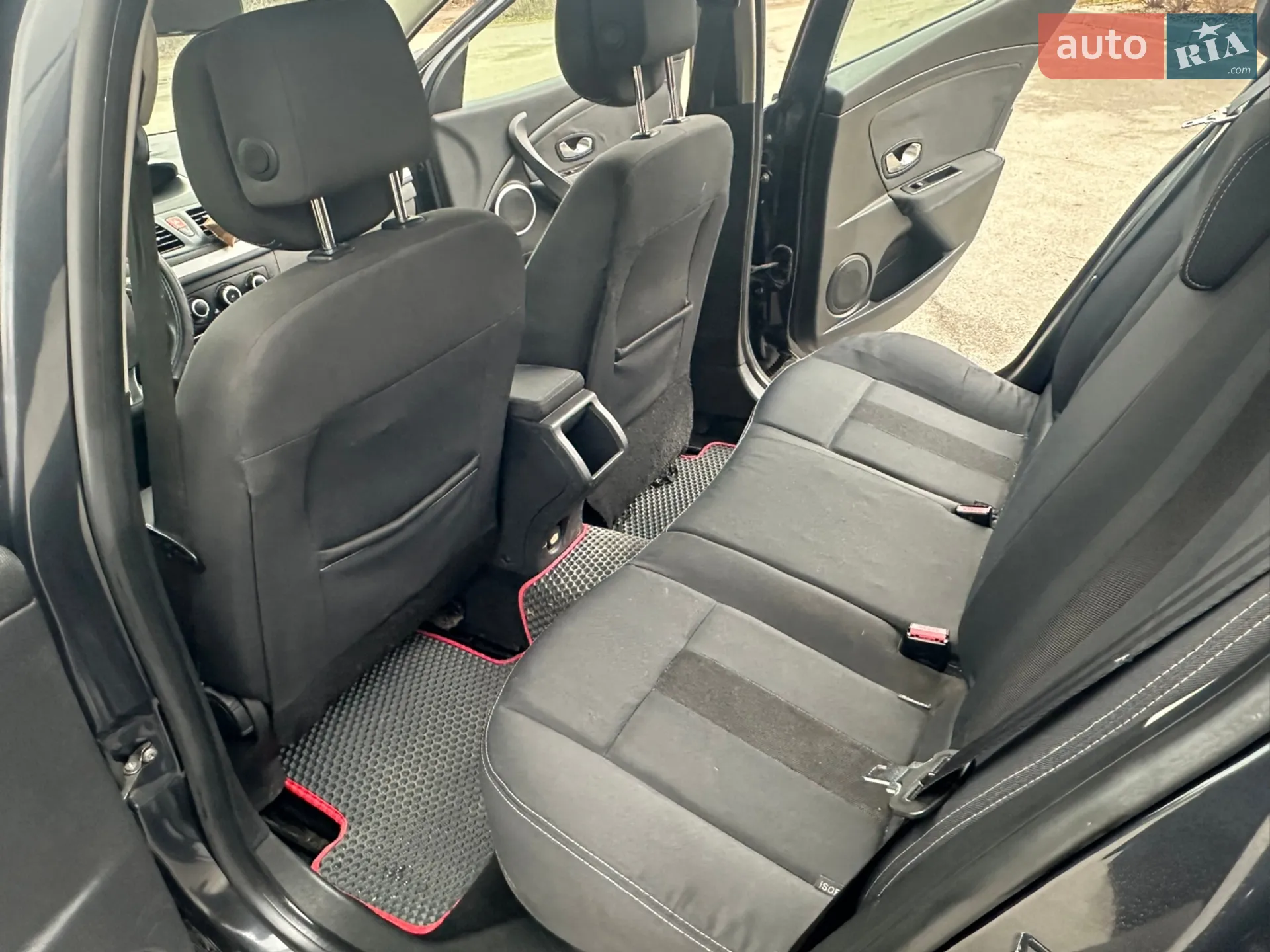 2010 Renault Megane - мініатюра 24