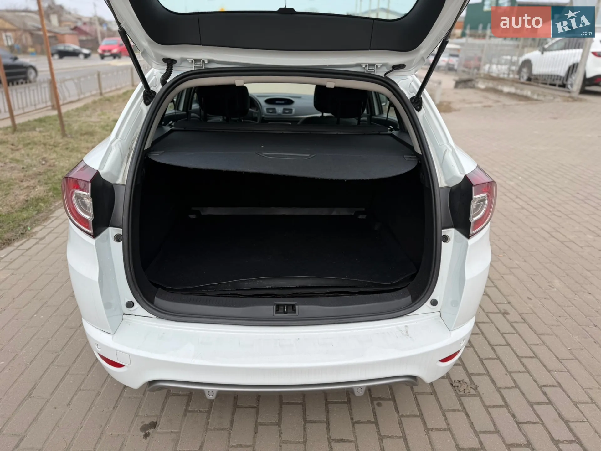 2014 Renault Megane - мініатюра 41