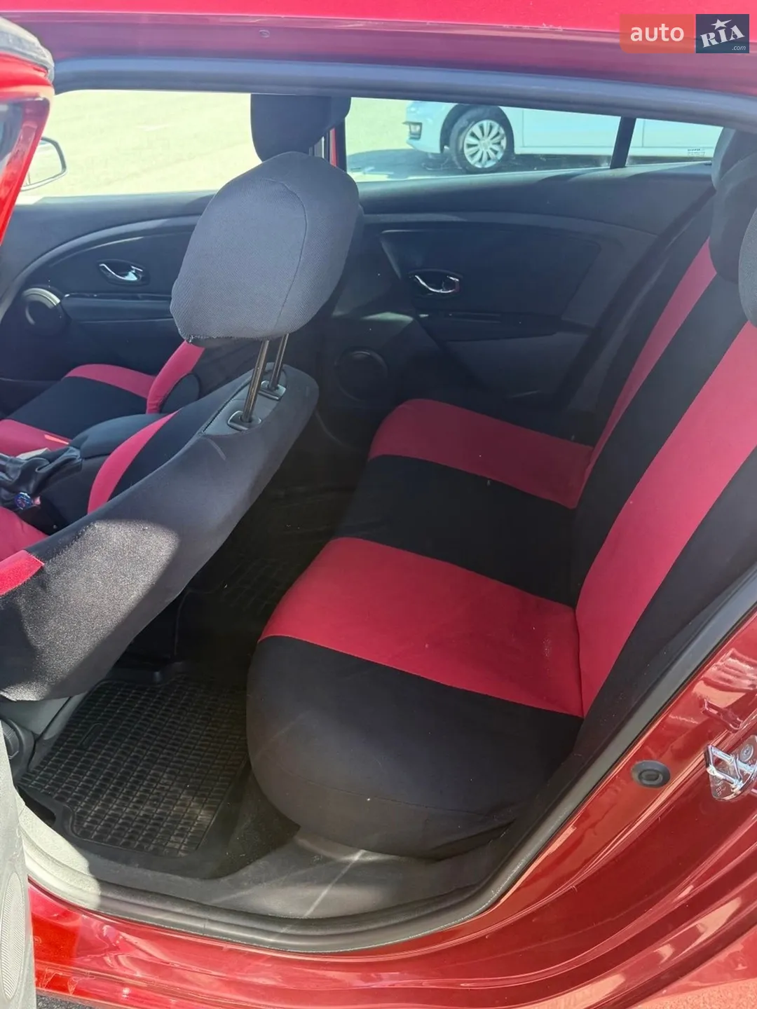 2013 Renault Megane - мініатюра 12