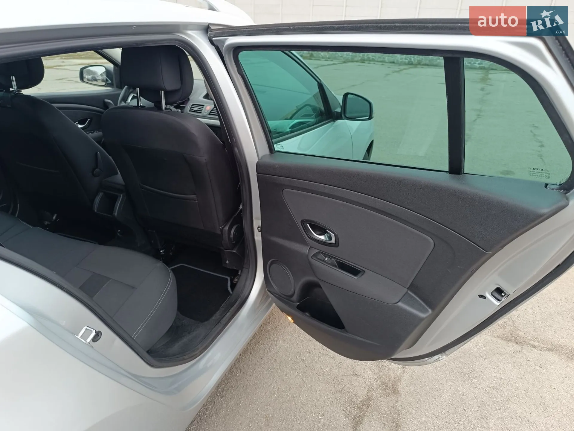 2010 Renault Megane - мініатюра 17