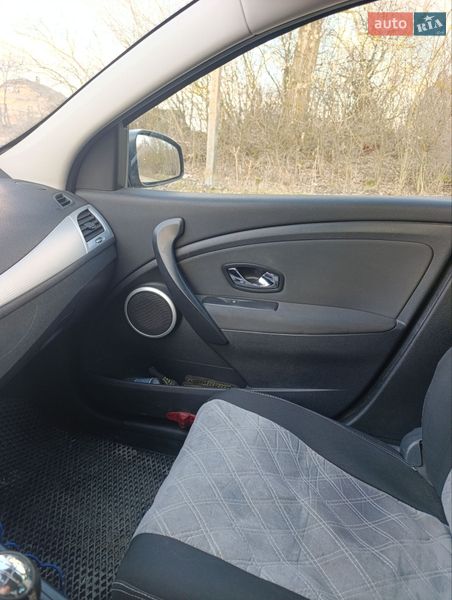 Универсал Renault Megane 2012 в Шепетовке фото 17 Универсал Renault Megane 2012 в Шепетовке