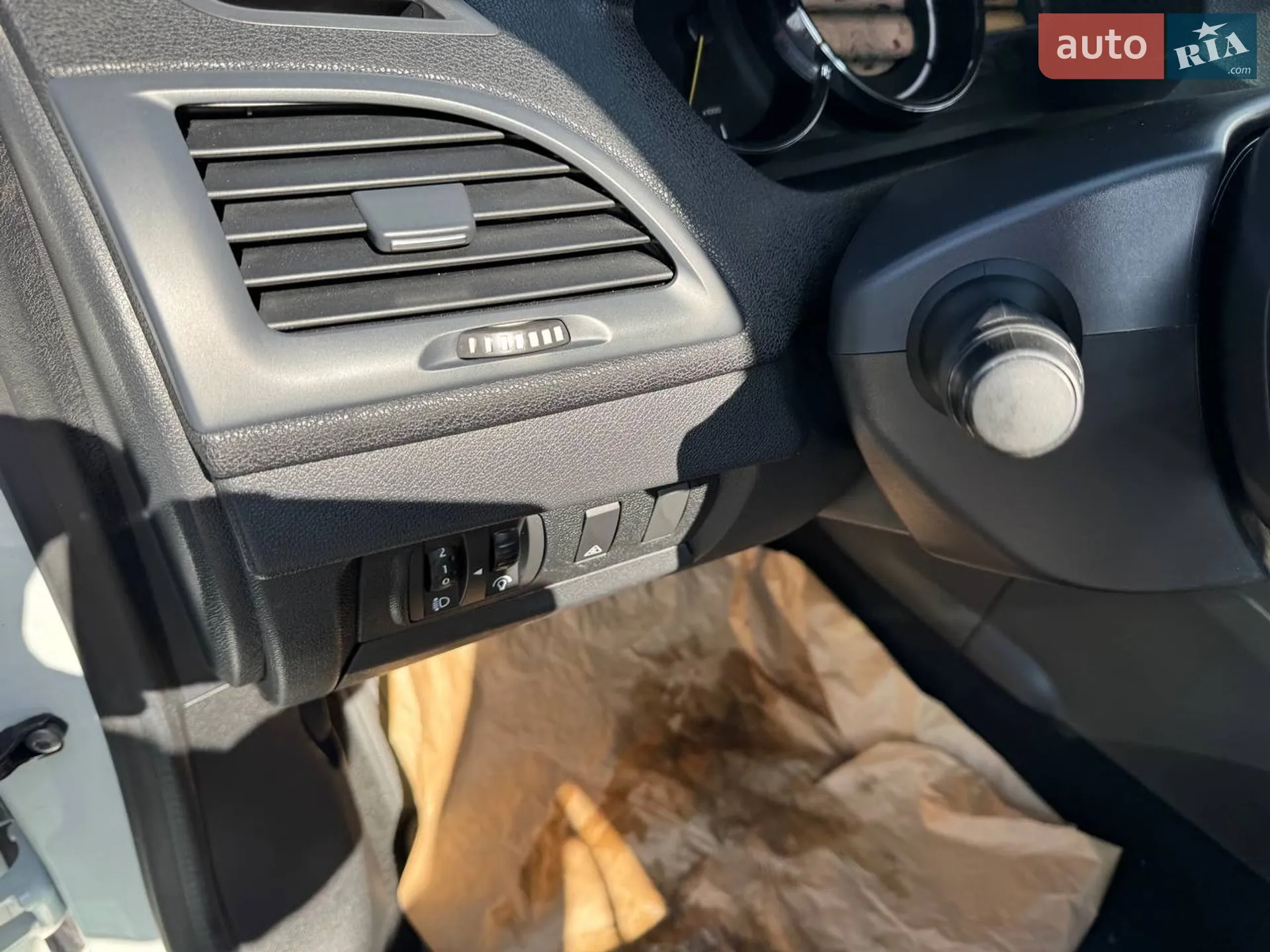 2011 Renault Megane - мініатюра 54
