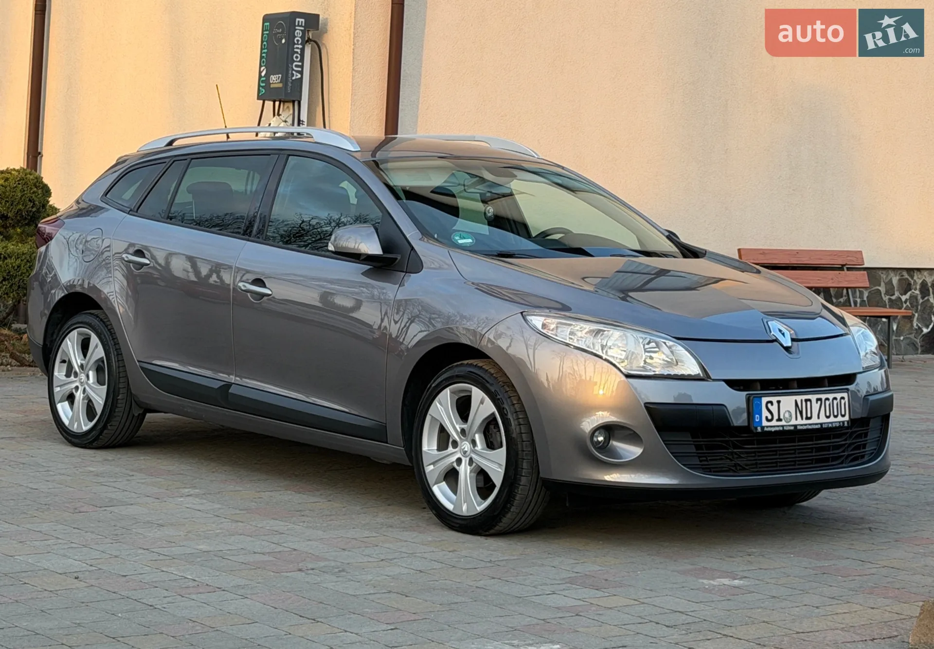 2010 Renault Megane - мініатюра 33