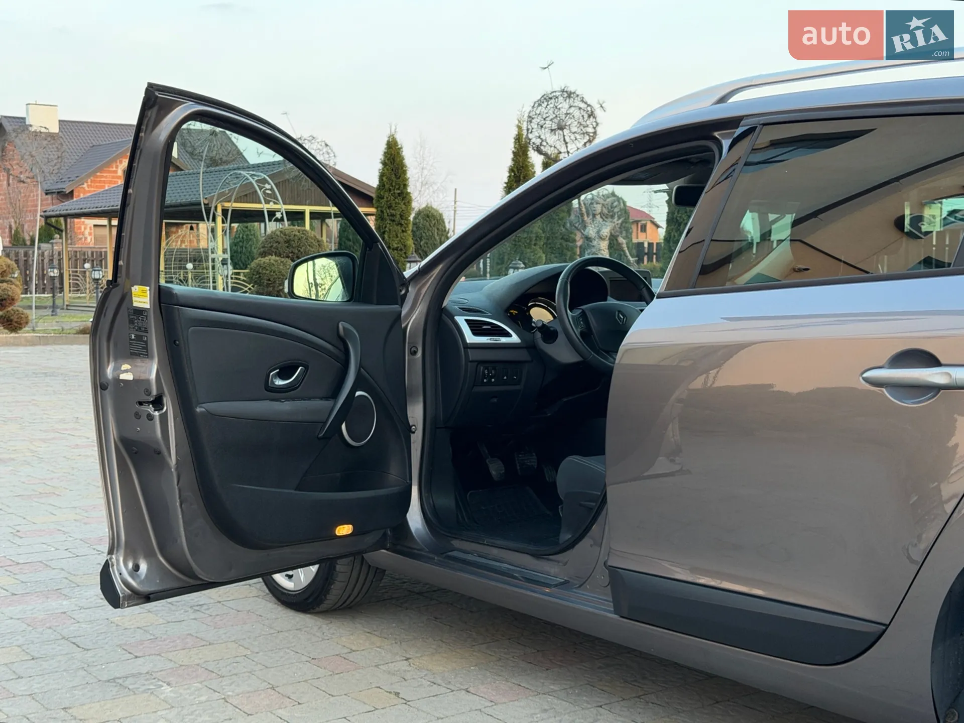 2010 Renault Megane - мініатюра 45