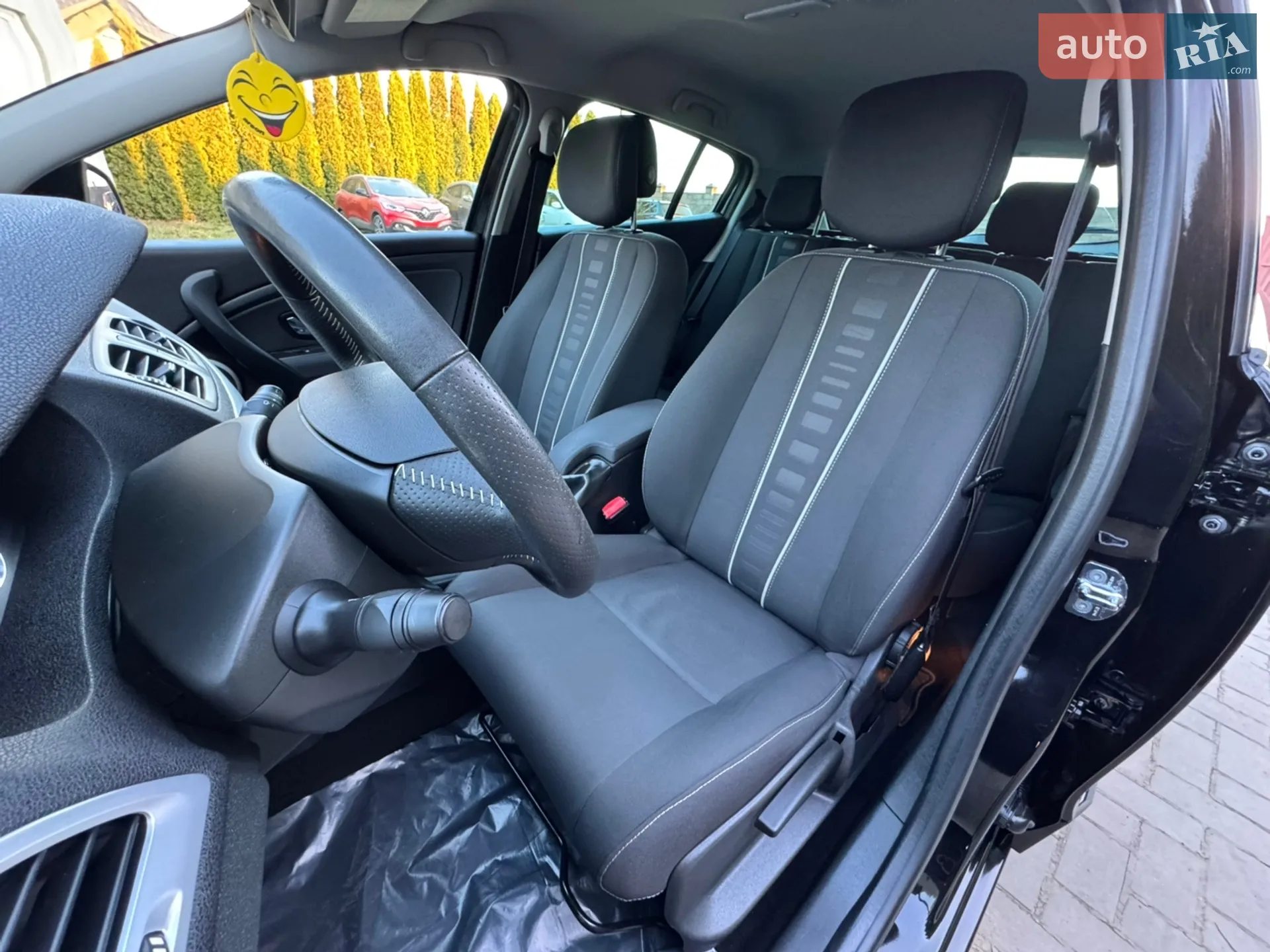 2012 Renault Megane - мініатюра 38