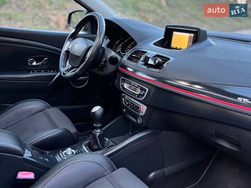 Универсал Renault Megane 2013 в Остроге фото 35 Универсал Renault Megane 2013 в Остроге