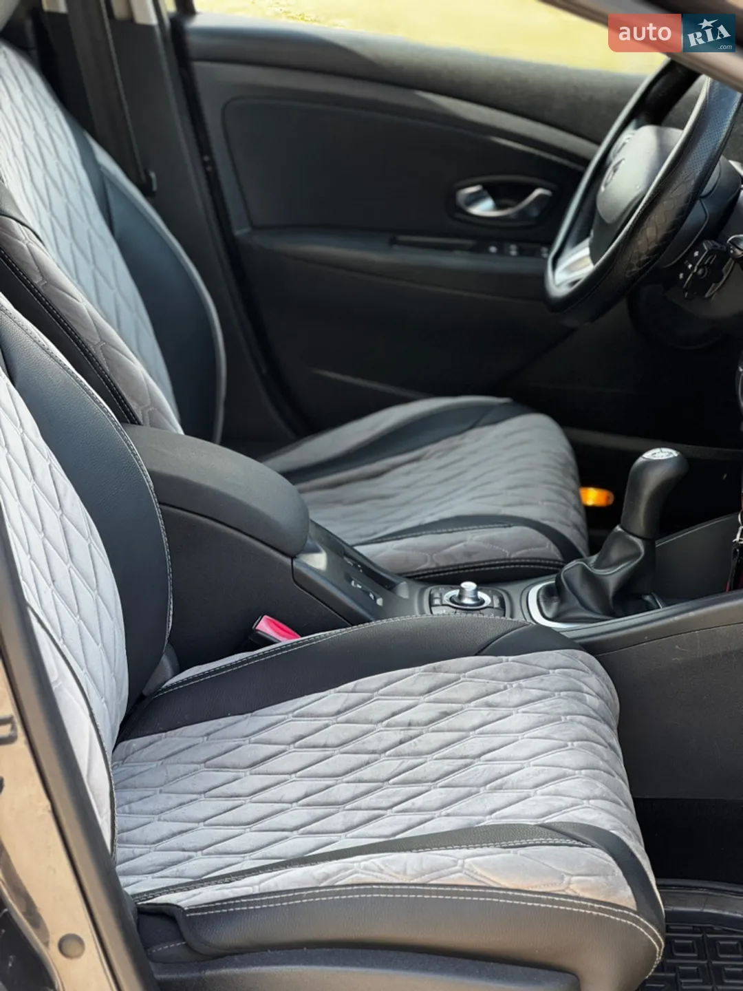 2010 Renault Megane - мініатюра 10
