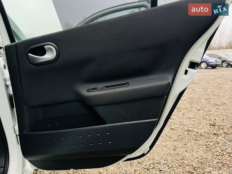Универсал Renault Megane 2009 в Харькове фото 18 Универсал Renault Megane 2009 в Харькове