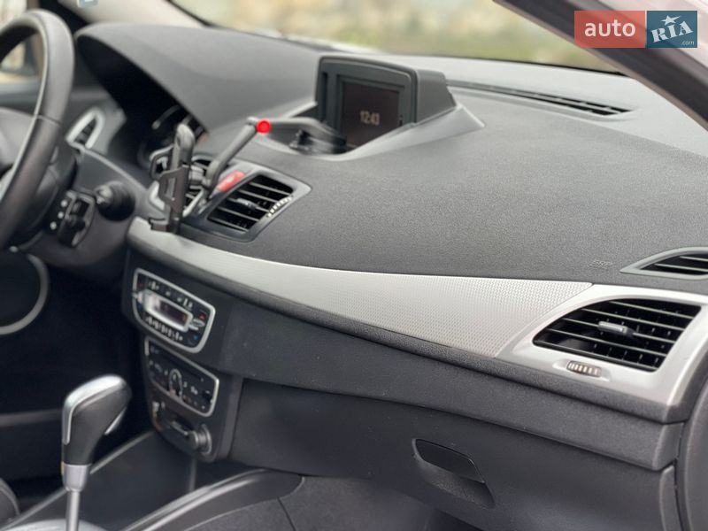 Универсал Renault Megane 2010 в Ивано-Франковске фото 32 Универсал Renault Megane 2010 в Ивано-Франковске