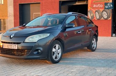 Универсал Renault Megane 2011 в Коростене