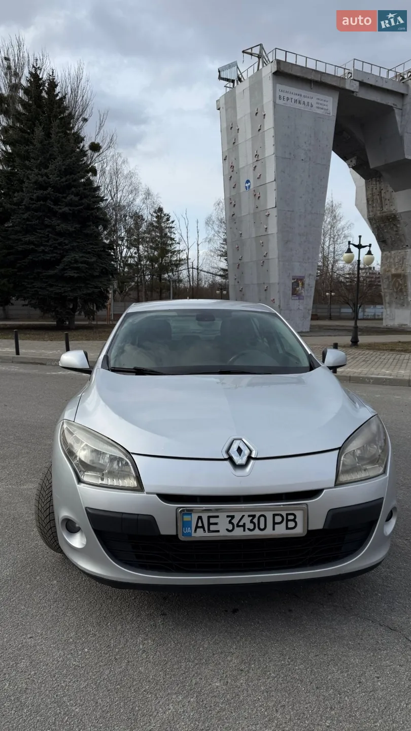 2010 Renault Megane - мініатюра 8