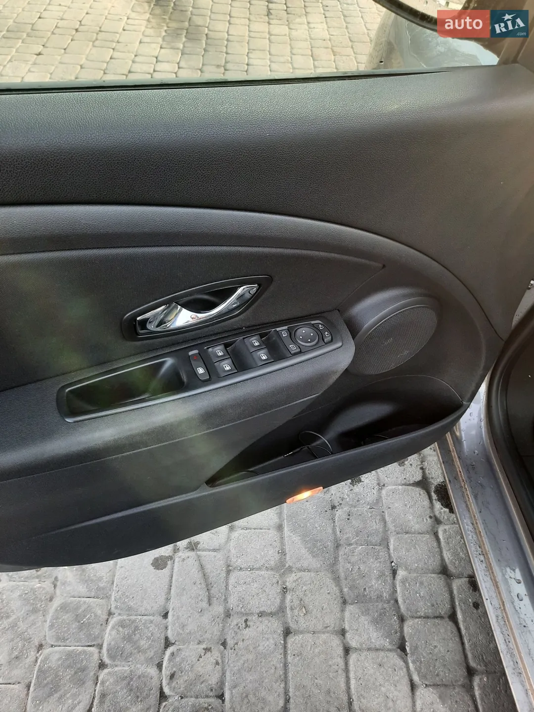 2012 Renault Megane - мініатюра 10