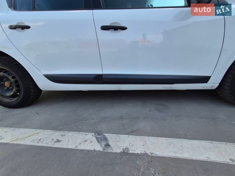 Хэтчбек Renault Megane 2011 в Киеве фото 38 Хэтчбек Renault Megane 2011 в Киеве