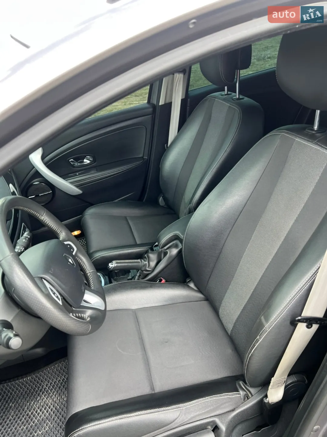 2012 Renault Megane - мініатюра 17