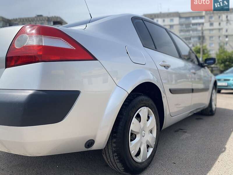 Седан Renault Megane 2005 в Житомире фото 5 Седан Renault Megane 2005 в Житомире