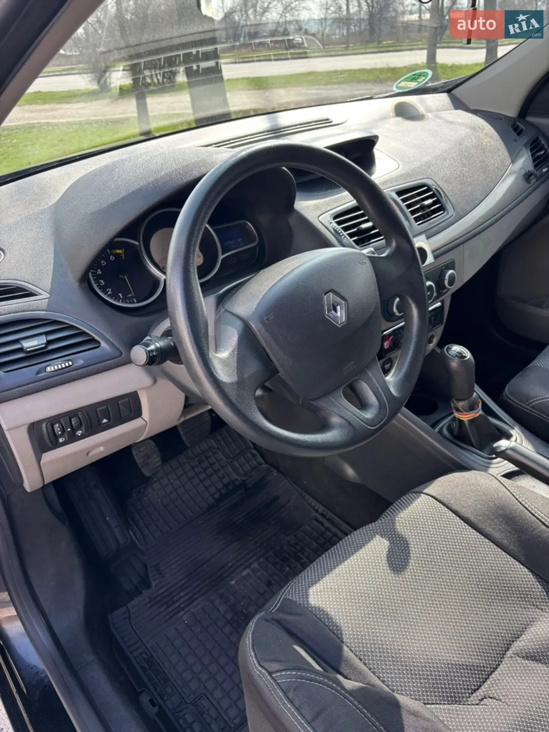 2010 Renault Megane - мініатюра 16