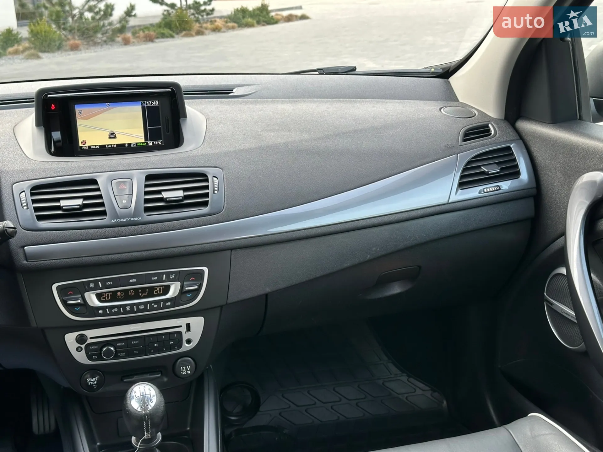 2013 Renault Megane - мініатюра 23